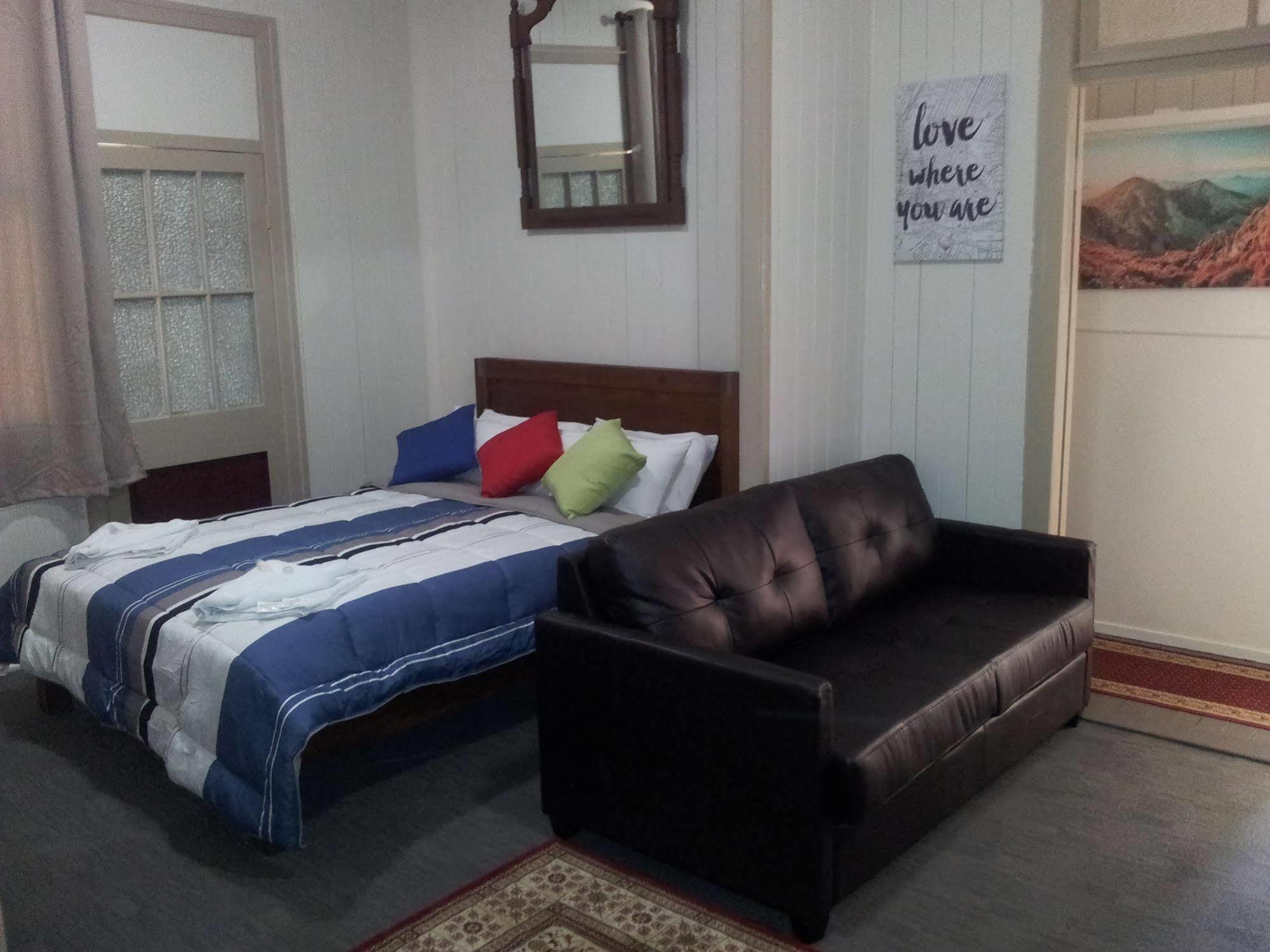 Exchange Hotel Toogoolawah Экстерьер фото